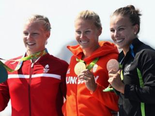 Lisa Carrington becomes the first New Zealand woman to win two medals at the same Olympics.