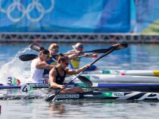 Lisa Carrington claims gold in K1 200m