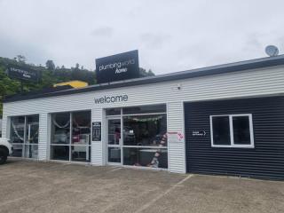 Plumbing World, Whakatane